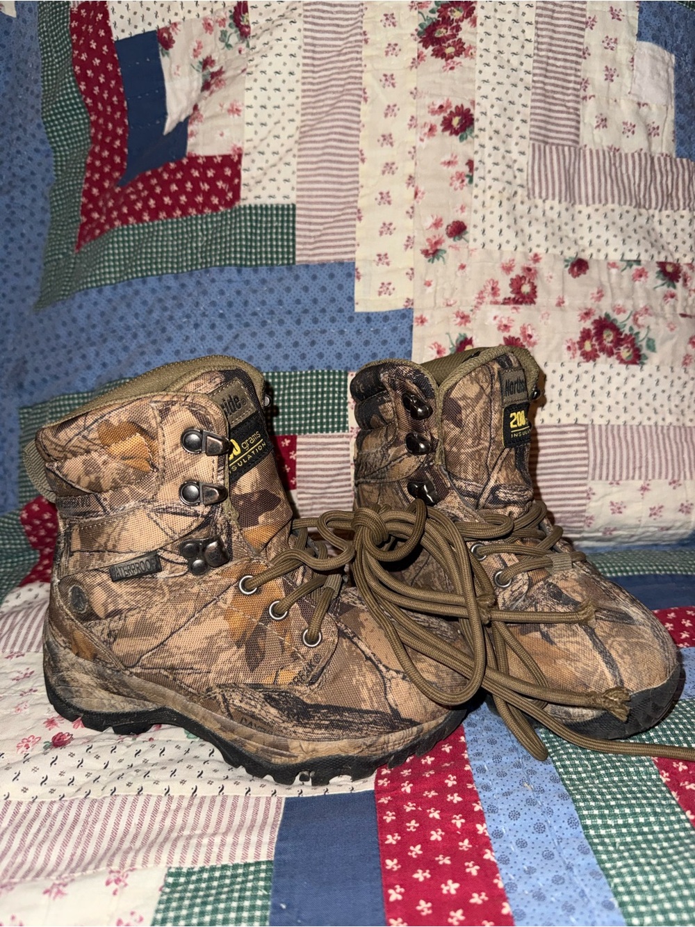 11 kids insulated waterproof hunting boots